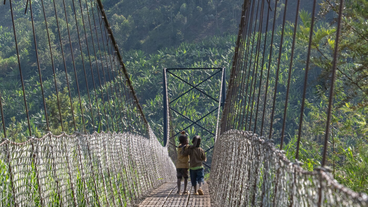 The bridges of Rwanda open up new worlds